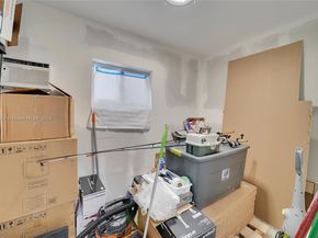 1041 SW 29th St, Fort Lauderdale FL 33315
