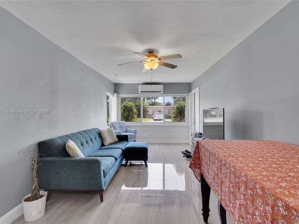 1041 SW 29th St, Fort Lauderdale FL 33315
