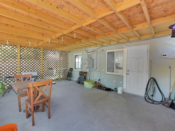1041 SW 29th St, Fort Lauderdale FL 33315