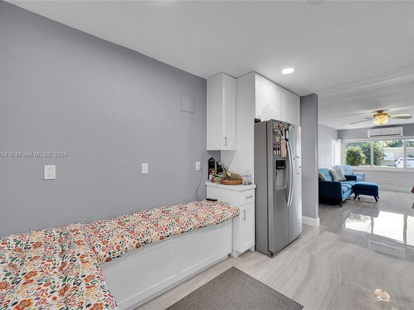 1041 SW 29th St, Fort Lauderdale FL 33315