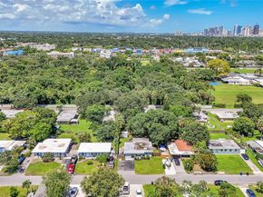 1041 SW 29th St, Fort Lauderdale FL 33315