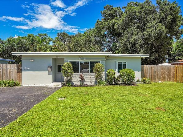 1041 SW 29th St, Fort Lauderdale FL 33315
