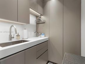 2821 S Bayshore Dr 8A, Coconut Grove FL 33133