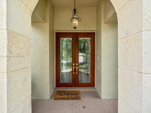 5095 NW 57th Way, Coral Springs FL 33067