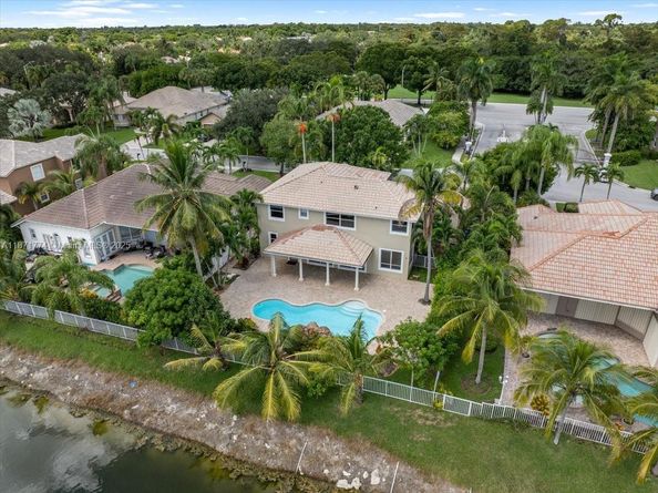 5095 NW 57th Way, Coral Springs FL 33067