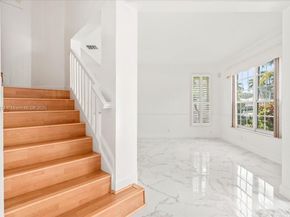 5095 NW 57th Way, Coral Springs FL 33067