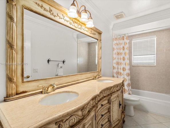 5095 NW 57th Way, Coral Springs FL 33067