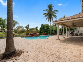 5095 NW 57th Way, Coral Springs FL 33067