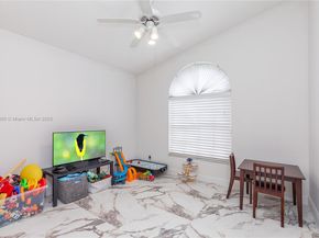 1750 NW 127th Way, Coral Springs FL 33071