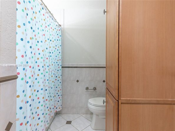 1750 NW 127th Way, Coral Springs FL 33071