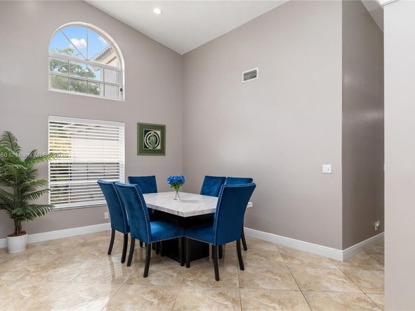 1750 NW 127th Way, Coral Springs FL 33071
