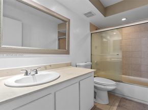 555 NE 15th St 14G, Miami FL 33132