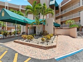 7592 Granville Dr 411, Tamarac FL 33321