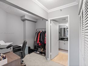 3600 Mystic Pointe Dr 309, Aventura FL 33180