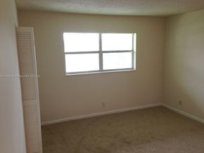 6201 N Falls Cir Dr 311, Lauderhill FL 33319