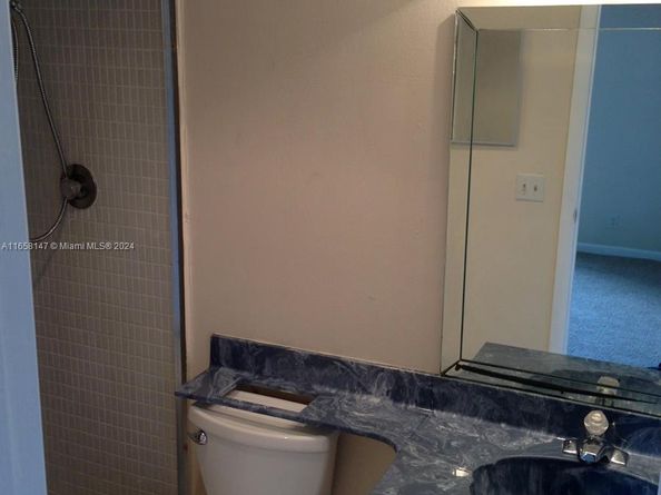 6201 N Falls Cir Dr 311, Lauderhill FL 33319
