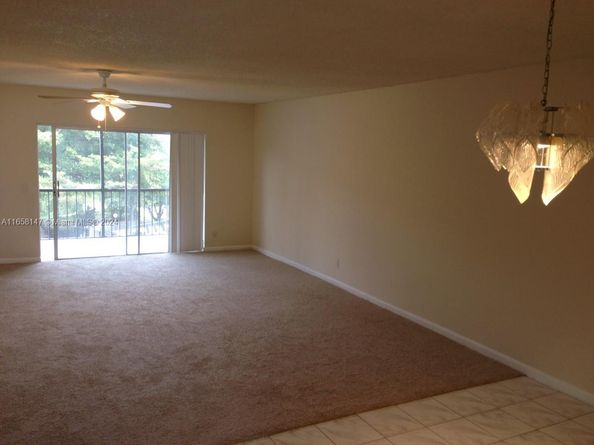 6201 N Falls Cir Dr 311, Lauderhill FL 33319