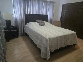 1001 Hillcrest Ct 302, Hollywood FL 33021