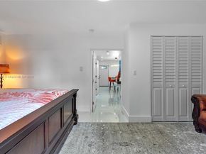 950 SW 30th St, Fort Lauderdale FL 33315