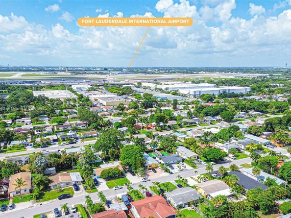 950 SW 30th St, Fort Lauderdale FL 33315