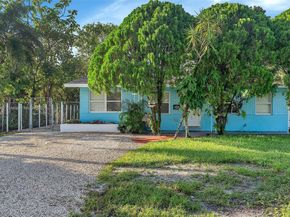 950 SW 30th St, Fort Lauderdale FL 33315
