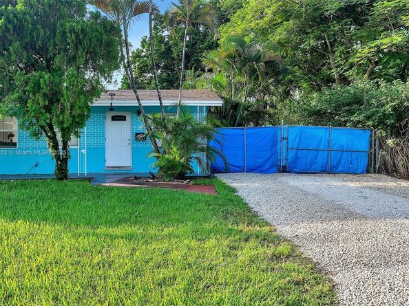 950 SW 30th St, Fort Lauderdale FL 33315