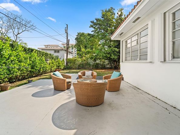 411 Malaga Ave, Coral Gables FL 33134