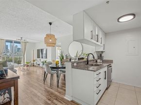 275 NE 18th St 703, Miami FL 33132