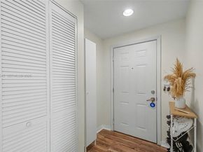 275 NE 18th St 703, Miami FL 33132