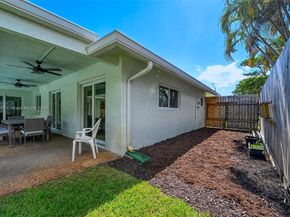 635 NE 15th Pl, Boynton Beach FL 33435