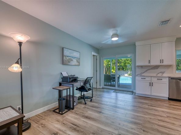 635 NE 15th Pl, Boynton Beach FL 33435