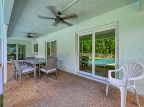 635 NE 15th Pl, Boynton Beach FL 33435