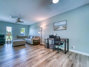 635 NE 15th Pl, Boynton Beach FL 33435