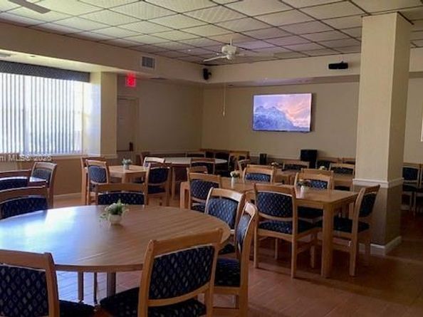 1100 Saint Charles Pl PH15, Pembroke Pines FL 33026