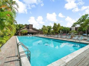 141 SW 96th Ter 204, Plantation FL 33324