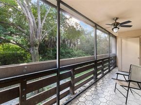 141 SW 96th Ter 204, Plantation FL 33324