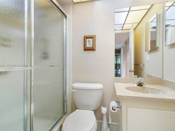 141 SW 96th Ter 204, Plantation FL 33324