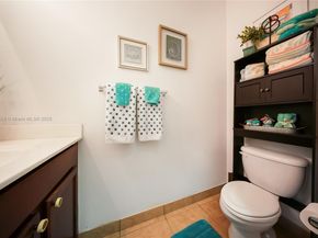 3076 SE 4th Ct, Homestead FL 33033