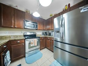 3076 SE 4th Ct, Homestead FL 33033