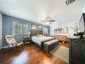 3076 SE 4th Ct, Homestead FL 33033