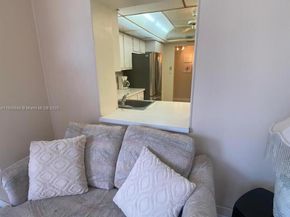 800 Parkview Dr 104, Hallandale Beach FL 33009