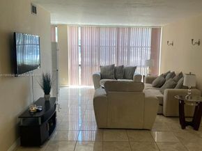 800 Parkview Dr 104, Hallandale Beach FL 33009