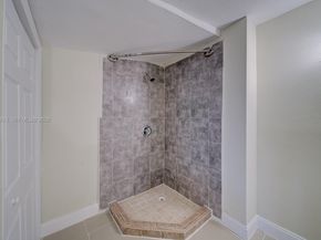 829 NW 56th St, Miami FL 33127