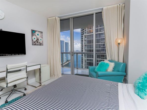 485 Brickell Ave 2502, Miami FL 33131