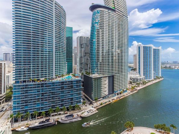 485 Brickell Ave 2502, Miami FL 33131