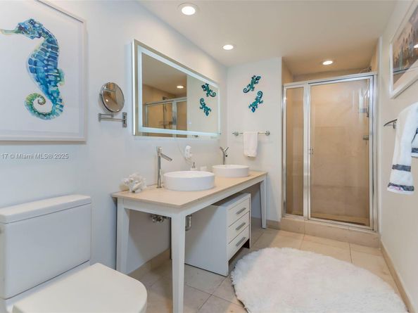 485 Brickell Ave 2502, Miami FL 33131