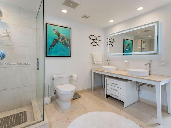 485 Brickell Ave 2502, Miami FL 33131