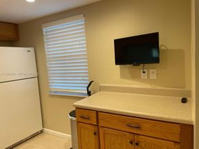 121 SE 3rd Ave 201, Dania Beach FL 33004