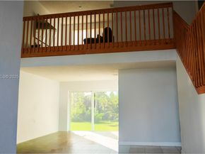 1308 SW 181st Ave, Pembroke Pines FL 33029