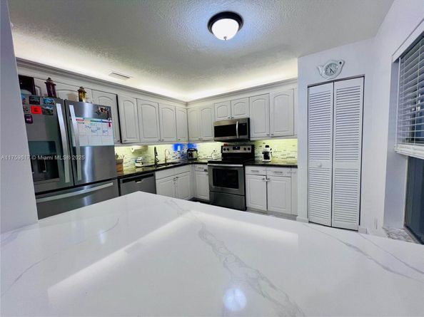 4734 Grapevine Way 4734, Davie FL 33331
